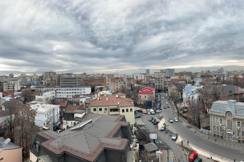 Stunning Views - Top Location - Netflix + Balcony Bukareszt Zewnętrze zdjęcie